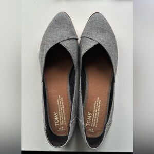 TOMS Asymmetrical Womens Jutti Pointed Flat Black MultiSpeckle Chambray 7 ballet